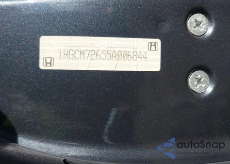 2005 Honda Accord 2.4 Ex z USA, uszkodzony, nr VIN 1HGCM72655A006844